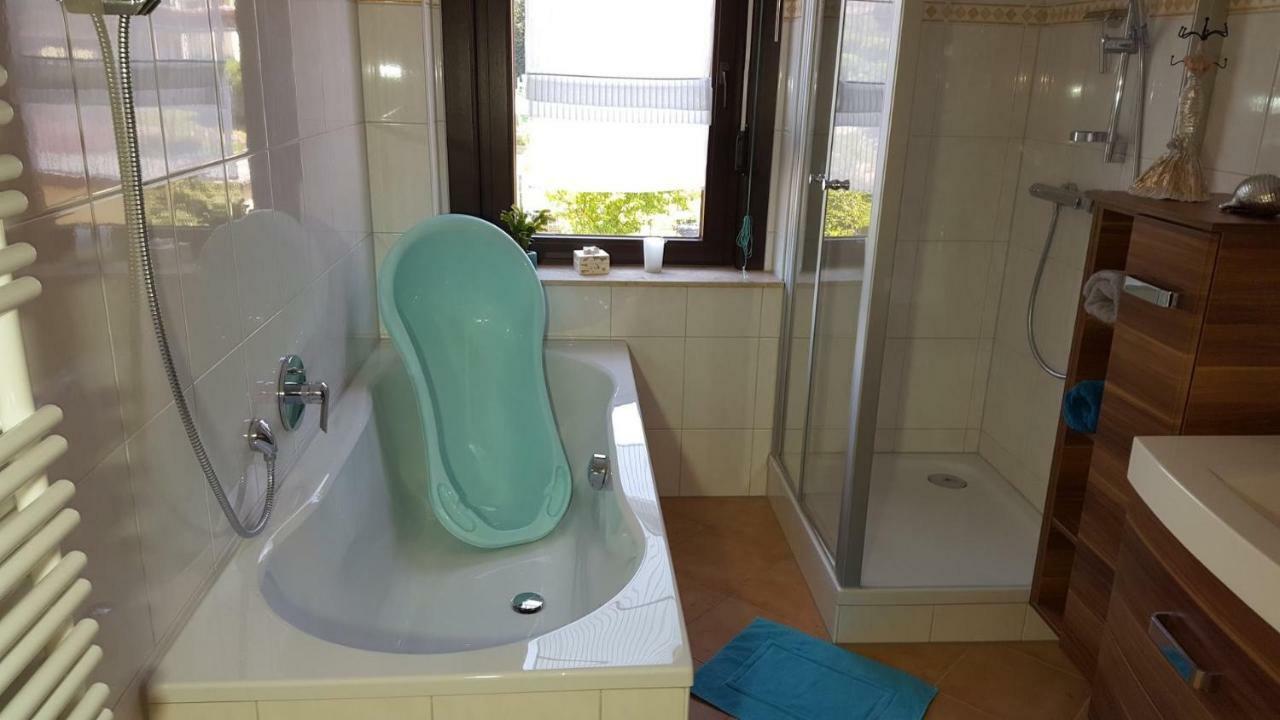 Apartment Moderne Komfortwohnung Im Kurort Am Rennsteig *